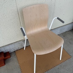 IKEAのおしゃれなチェア（商品番号14485
）の画像