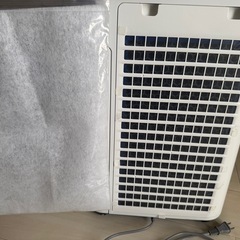 シャープ　加湿　空気清浄機プラズマクラスター7000の画像