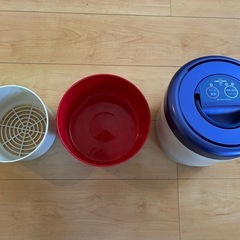 生ごみ乾燥機「パリパリキューブライト PCL-31」の画像