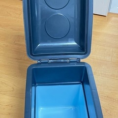 車載専用　小型　温&
冷蔵庫の画像
