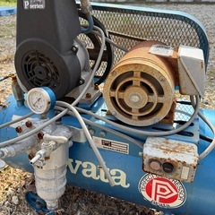 エアーコンプレッサー 60L 岩田塗装機 ジャンク扱いでお願いしますしますの画像