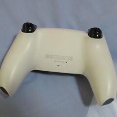 PS5コントローラー DualSenseの画像
