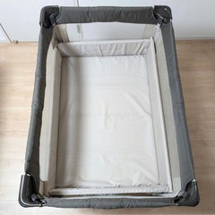 【再出品】アップリカ　ココネル　ベビーベッドの画像