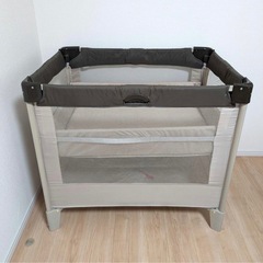 【再出品】アップリカ　ココネル　ベビーベッドの画像