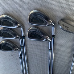 TOURSTAGE（ツアーステージ） キャディバッグ＋アイアン・ドライバーセットの画像