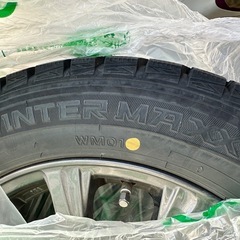 スタッドレスタイヤの画像