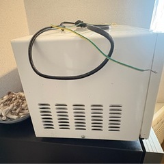 TWINBIRD DR-D419故障中、broken microwave　電子レンジ　白　故障中 の画像