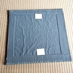 滑り止め付きタイル畳　新品同様　40ｃｍｘ40ｃｍ12枚の画像