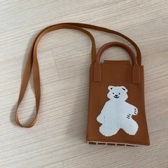 くま ショルダーバッグの画像