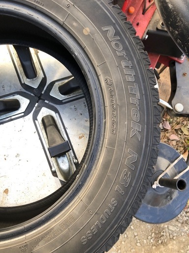 スタッドレス　ノーストレック　195/65/15 4本