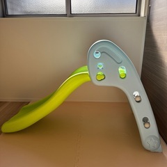 室内用滑り台の画像