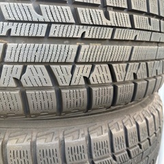 スタッドレスタイヤ4本の画像