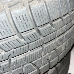スタッドレスタイヤ4本の画像
