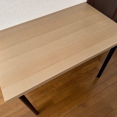 IKEA デスク※11月中に引き取り可能な方の画像