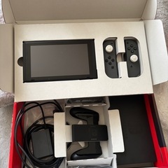 Nintendo SwitchとSwitchケース
の画像