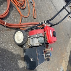 エンジン洗車機の画像