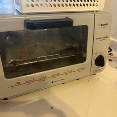 電子レンジとトースターの画像