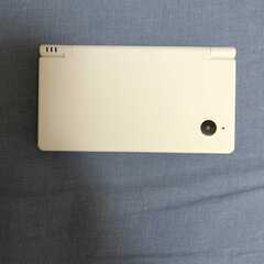 （プレイステーション・ヴィータ）3G/Wi-Fiモデル クリスタル・ブラックと白色のニンテンドーDS販売します。の画像