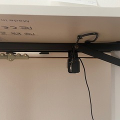 昇降式デスクの画像