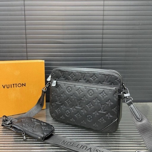 Louis Vuitton トリオ メッセンジャーバッグ