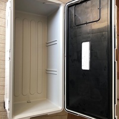 　クーラーボックス　
伸和の画像