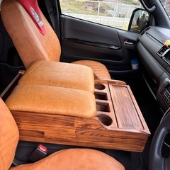 ハイエースワイド用‼️センターコンソール‼️の画像