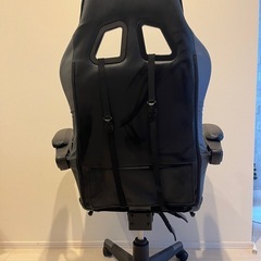 ゲーミングチェアの画像