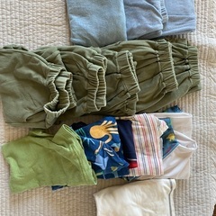 ユニクロ、GU お洋服などの画像