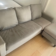 無料で譲ります！！カウチソファの画像