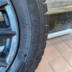 ダンロップスタッドレスタイヤ　ホイール付　15incの画像