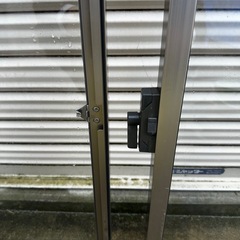 窓サッシ 幅560×縦820の画像