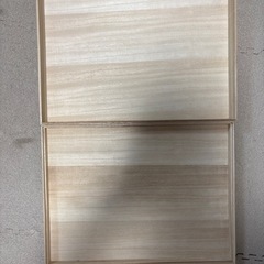 木の空箱の画像