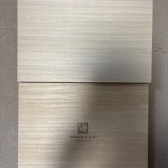 木の空箱の画像