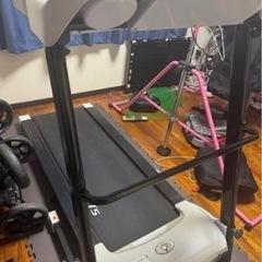 ランニングマシーンの画像