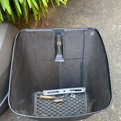 オートバイ　スクーター　原付き　50cc  カゴ　リアボックス　　前カゴ　ボックス　セット　必要な方へお譲りさせてくださいの画像