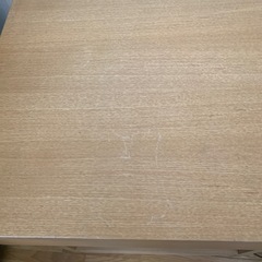 ベッドサイドテーブルの画像