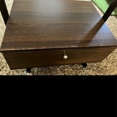 ハンガーラック　引出し付きタイプ
の画像