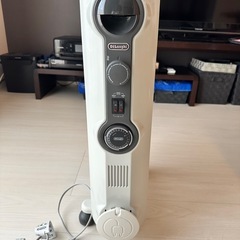 デロンギ　オイルヒーター HJ0812の画像