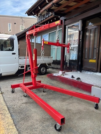 2t エンジンクレーン 折りたたみ式 油圧ジャッキ付き 動作良好 現状品