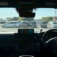 トヨタ　ハイエースバン　スーパーGLダークプライムⅡ標準ボディ　車検R8.2月まで　アルパインナビ　ETC　スタッドレスタイヤ付き　LED　ハンドルロック付きの画像