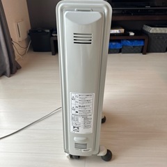 デロンギ　オイルヒーター HJ0812の画像