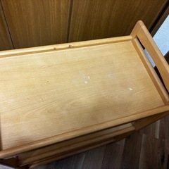 木製 3段ワゴン／キャスター付きの画像