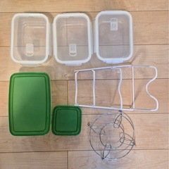 保存容器・キッチン用品＋ミニテーブル の画像