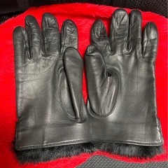 リアルラビットファー ブラック レザー グローブ 手袋の画像