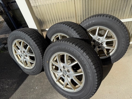 冬タイヤDUNLOP195/65R15