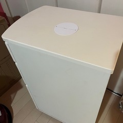 デスクサイド3段キャビネットの画像