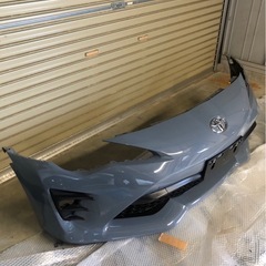 86ZN6後期純正フロントバンパーの画像