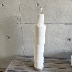 つや消しステンレストイレットペーパーホルダーの画像