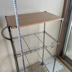 キャスター付きスチールラックの画像