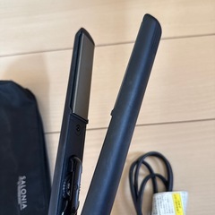 サロニア　ストーレートアイロンの画像